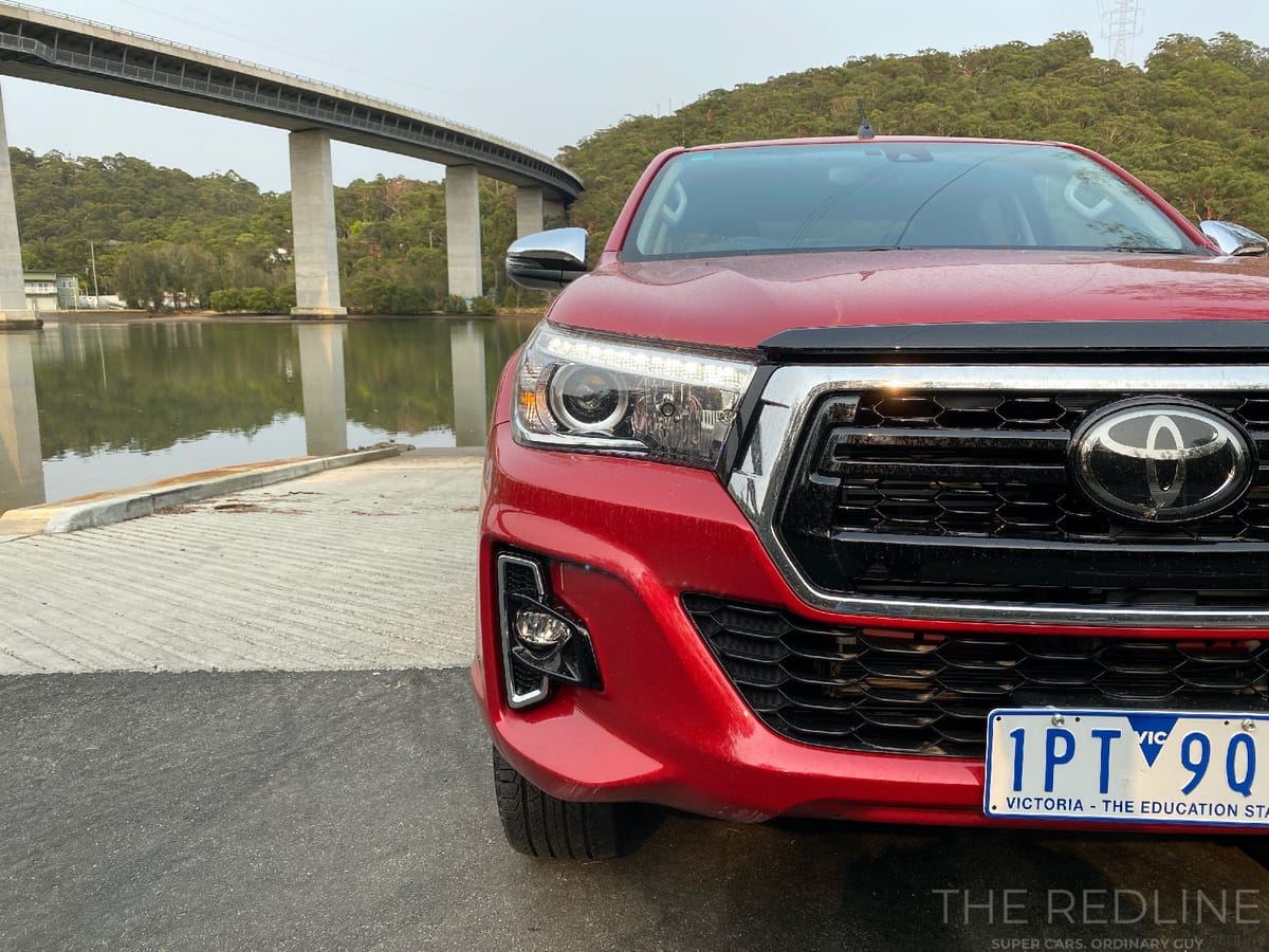 Toyota Hilux SR5 2020 Review